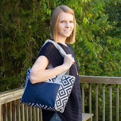 NCAA Florida State Seminoles 16-Can Cooler Tote - 4qt 2 NCAA Florida State Seminoles 16-Can Cooler Tote - 4qt - Image 2