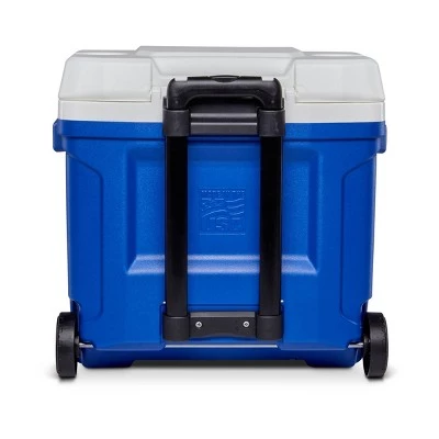 Igloo Latitude 30qt Roller Cooler 5 Igloo Latitude 30qt Roller Cooler - Image 5