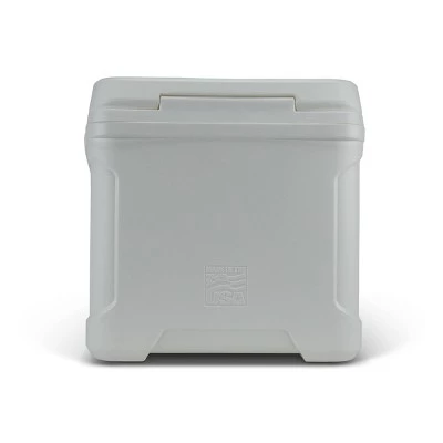 Igloo Latitude 30qt Marine Cooler 4 Igloo Latitude 30qt Marine Cooler - Image 4